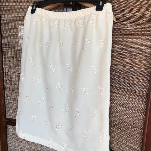 70s Floral Elastic Waist Embroidered Skirt: Vintage Yellow Polyester Size 14 - Picture 4 of 12